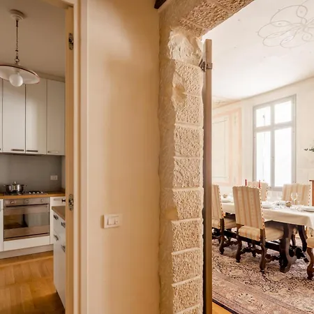 Palazzo Benassi Nobile Dimora Nel Cuore Di Apartamento