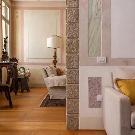 Palazzo Benassi Nobile Dimora Nel Cuore Di Apartment