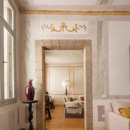 Palazzo Benassi Nobile Dimora Nel Cuore Di *