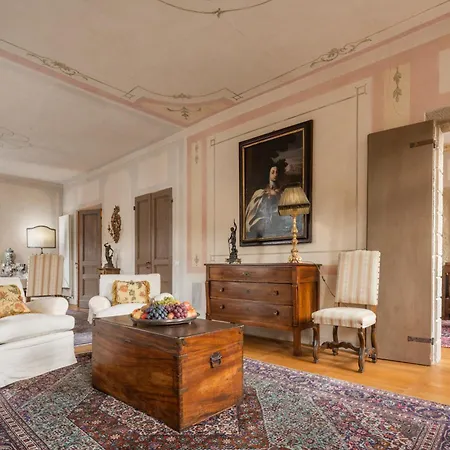 Palazzo Benassi Nobile Dimora Nel Cuore Di Apartamento